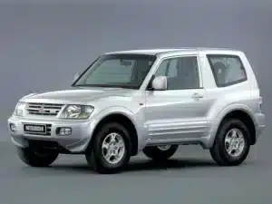 Mitsubishi Pajero (3) (2000-2006) SUV 3 dr